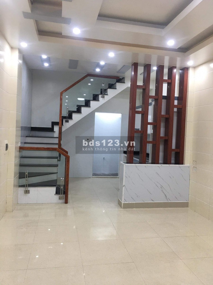 Nhà phố Nguyễn Tường Loan diện tích sử dụng 40m2 giá bán 3.75 tỷ, nhà xây mới hiện đại