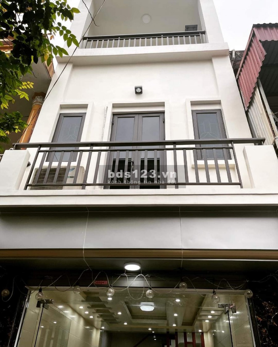 Nhà phố Nguyễn Tường Loan diện tích sử dụng 40m2 giá bán 3.75 tỷ, nhà xây mới hiện đại