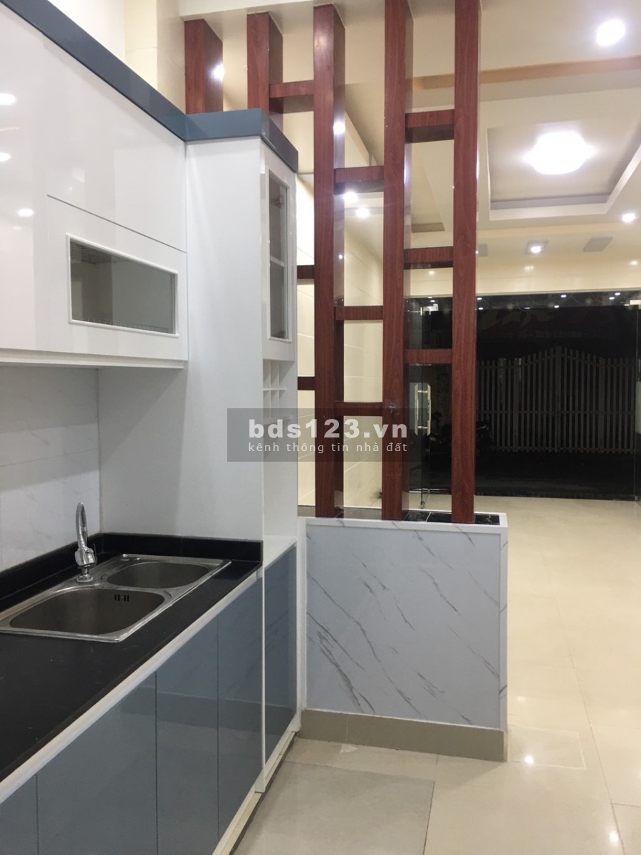 Nhà phố Nguyễn Tường Loan diện tích sử dụng 40m2 giá bán 3.75 tỷ, nhà xây mới hiện đại