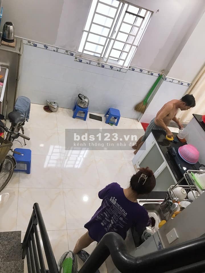Bán nhà quận 10 khu HIẾM sầm uất ngang 4m, cho thuê khủng0799149230