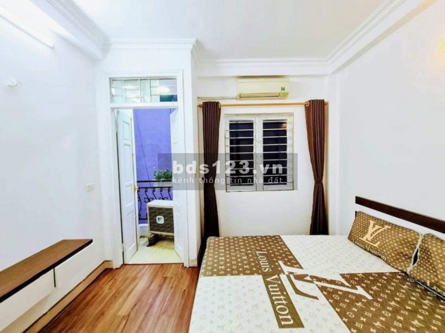 Bán nhà diện tích rộng giá rẻ ô tô kinh doanh Định Công Hoàng Mại, giá bán 2.95 tỷ