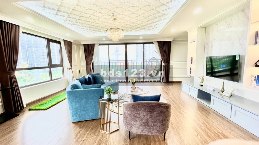 Bán căn hộ 3PN/168m2, Full đồ, Giá 5,6 tỷ, View Hồ Tây + Lotte Mall. Dự án Udic Westlake