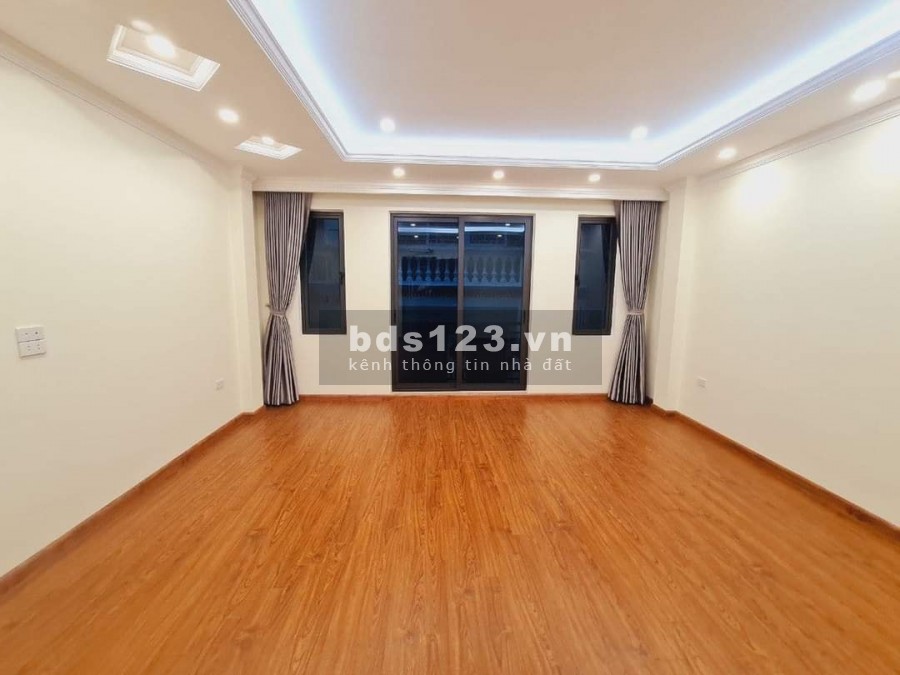 Phân lô Quan Nhân, Quận Cầu Giấy, diện tích sử dụng 50m2, đúc kiên cố 7 tầng, Ô tô tránh