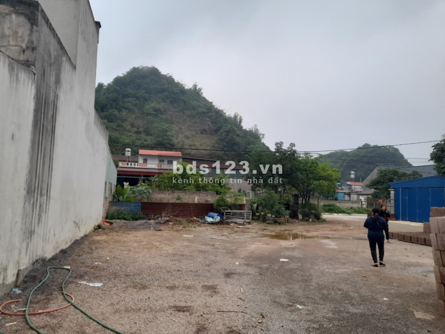 Bán lô đất tại Tiểu khu 32 Nông Trường Mộc châu đón sóng cao liên hệ 0978353788