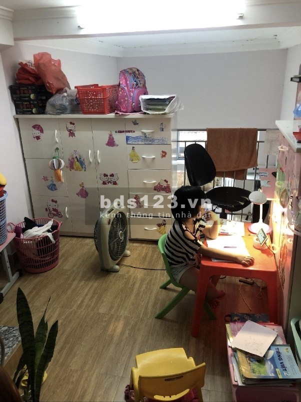 Bán Nhà Võ Chí Công 1 bước ra phố 3 bước ô tô đỗ cửa, diện tích sử dụng 20m2 giá bán 1,7 tỷ