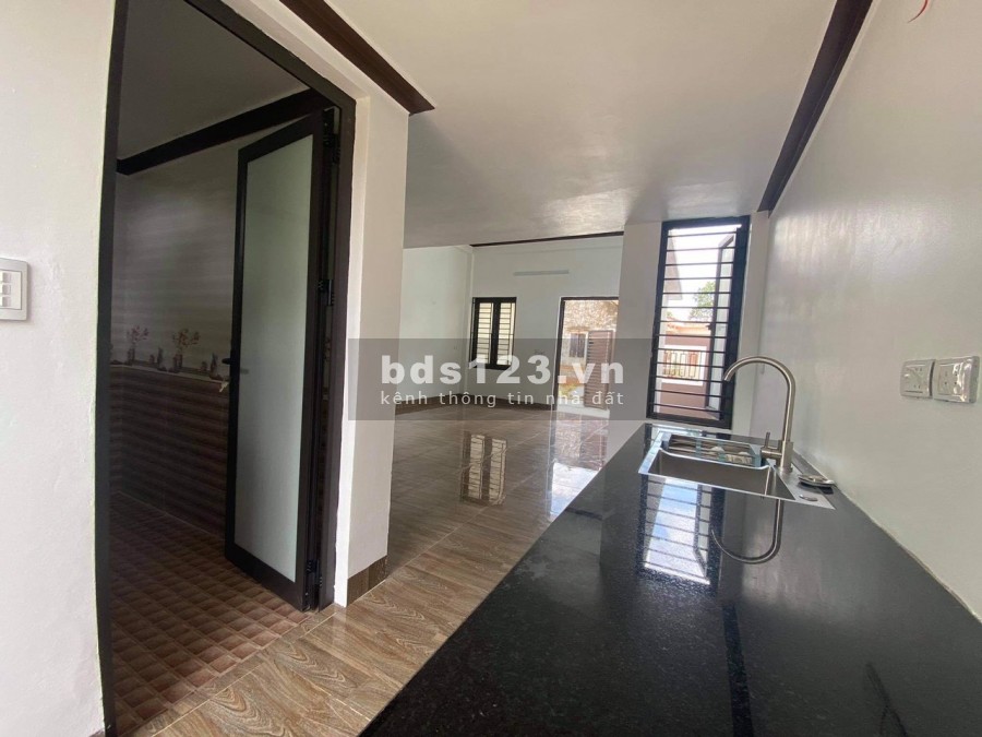 Bán nhà Hoà Phong Mỹ Hào diện tích sử dụng 91m2 giá chỉ 6xx triệu liên hệ 0829689698