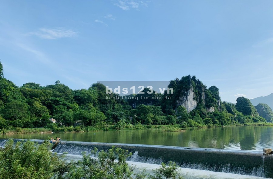 Cần bán diện tích 5000m2 bám suối hơn 100m2 tại Kim Bôi, pháp lý rõ ràng sẵn sàng công chứng
