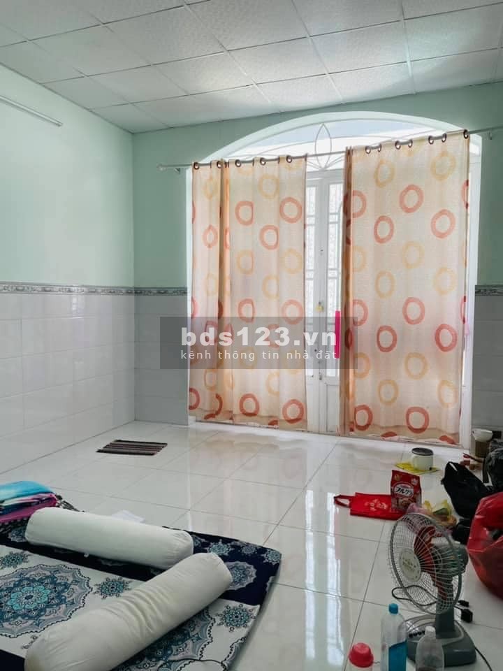 Bán nhà 2 mặt tiền trước sau kinh doanh đa ngành nghề, diện tích đẹp, giá đầu tư tốt