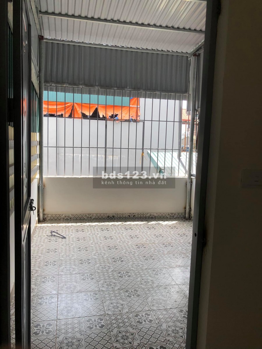 Bán nhà mới ở luôn 5 tầng x 33m2 Ngõ Văn Chương, Đống Đa giá 4,1 tỷ. LH 0912442669