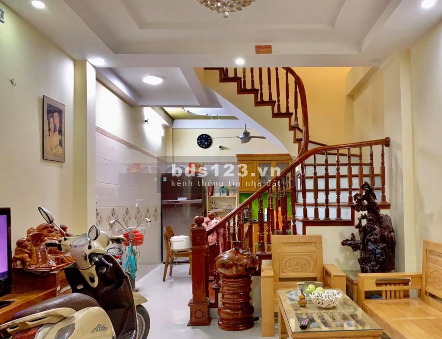 Bán nhà phố Chùa Bộc, tiện ích bạt ngàn diện tích sử dụng 39m2 giá bán 4,1 tỷ, lh 0336600091