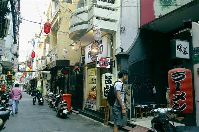 Bán nhà Q1 KP Nhật Bản 15B Lê Thánh Tôn giá bán 14.8 Tỷ vị trí đắc địa, 1 căn duy nhất