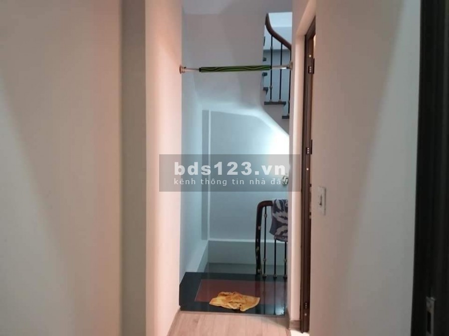 Bán nhà chùa Quỳnh gần phố kinh doanh về ở luôn diện tích sử dụng 36m2, giá 4 tỷ hơn