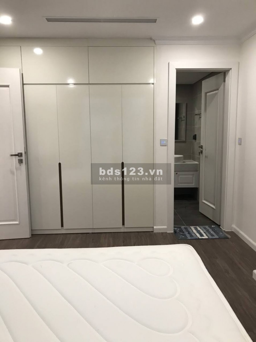 Bán CHCC 3PN, 91m2 tại tầng 6 Tòa R1 khu đô thị Sunshine Riverside Tây Hồ