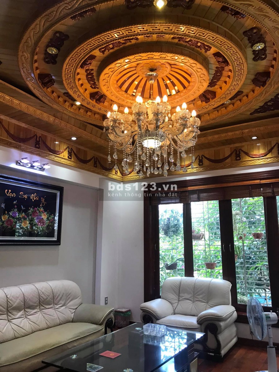 Bán nhà 4 tầng 69m2 mặt phố, view hồ, trung tâm TP HD, cực VIP, mt 4.5m, đường 20.5m