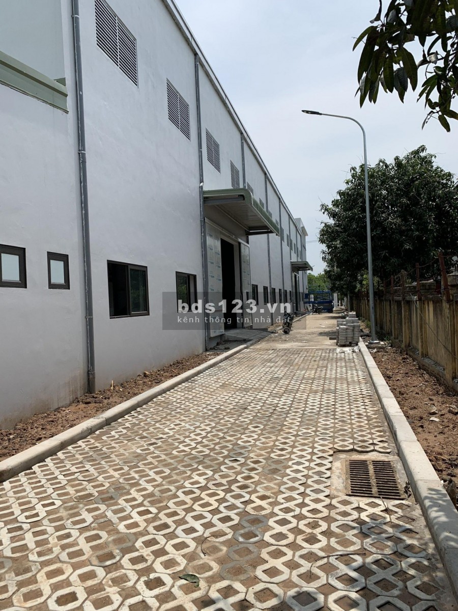 Cho thuê kho nhà xưởng DT 2.800m2, 3.000m2, 5.000m2 tại KCN Ninh Hiệp, Gia Lâm, Hà Nội.