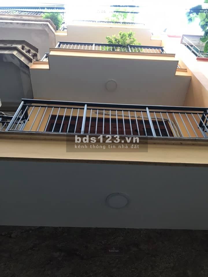 Giá rẻ bất ngờ, bán nhà Minh Khai, Quận Hai Bà Trưng ngõ rộng 5m, 60m2 5 tầng giá 6.5 tỷ