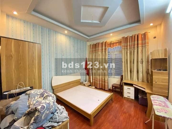 Bán nhà Khương Đình dtsd 33m2, giá chỉ 3 tỷ, ngõ rộng thênh thang cách ô tô 10m, mt rộng 4m
