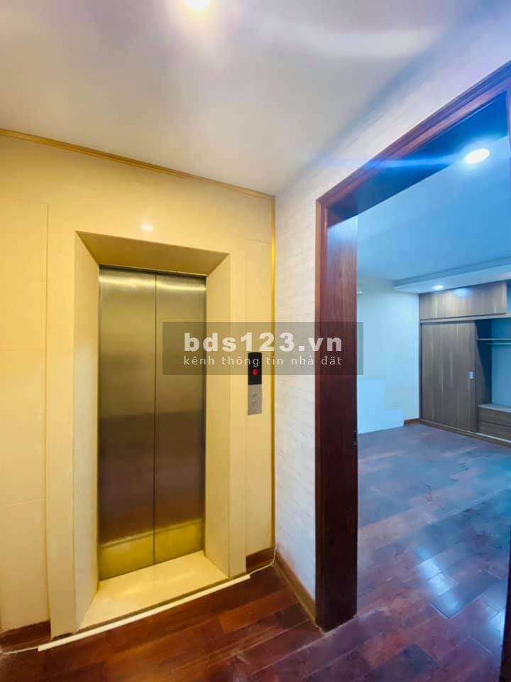 Bán nhà nguyên căn giá rẻ Quang Trung Quận Hà Đông, gần 70m2, giá chỉ nhỉnh 2 tỷ, lhcc