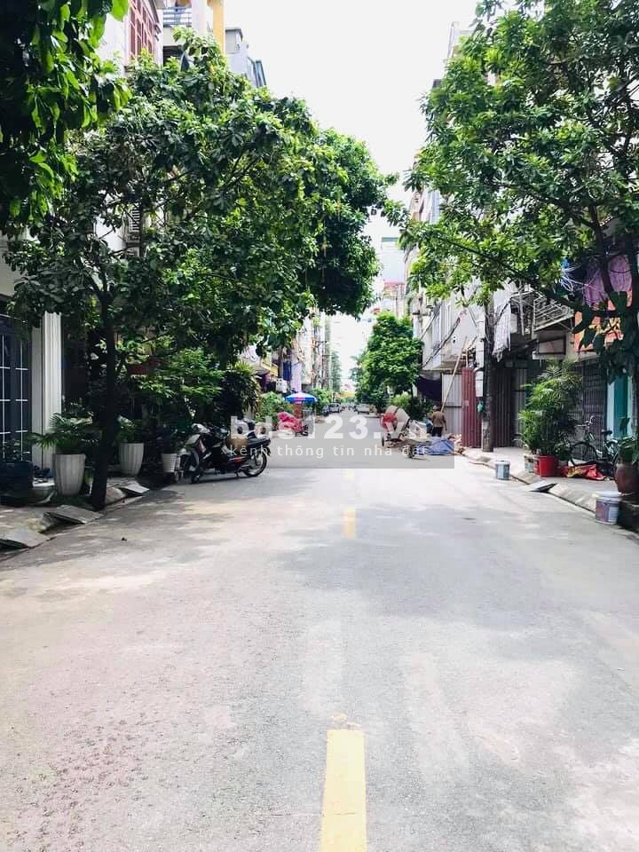 Bán nhà nguyên căn giá rẻ Quang Trung Quận Hà Đông, gần 70m2, giá chỉ nhỉnh 2 tỷ, lhcc
