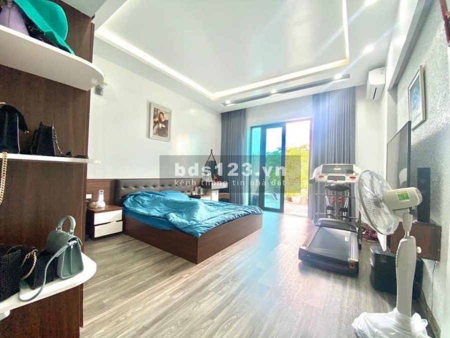 Bán nhà Thái Hà, Quận Đống Đa, kinh doanh đỉnh, diện tích 36m2 đúc 5 tầng, giá bán 5 tỷ 4