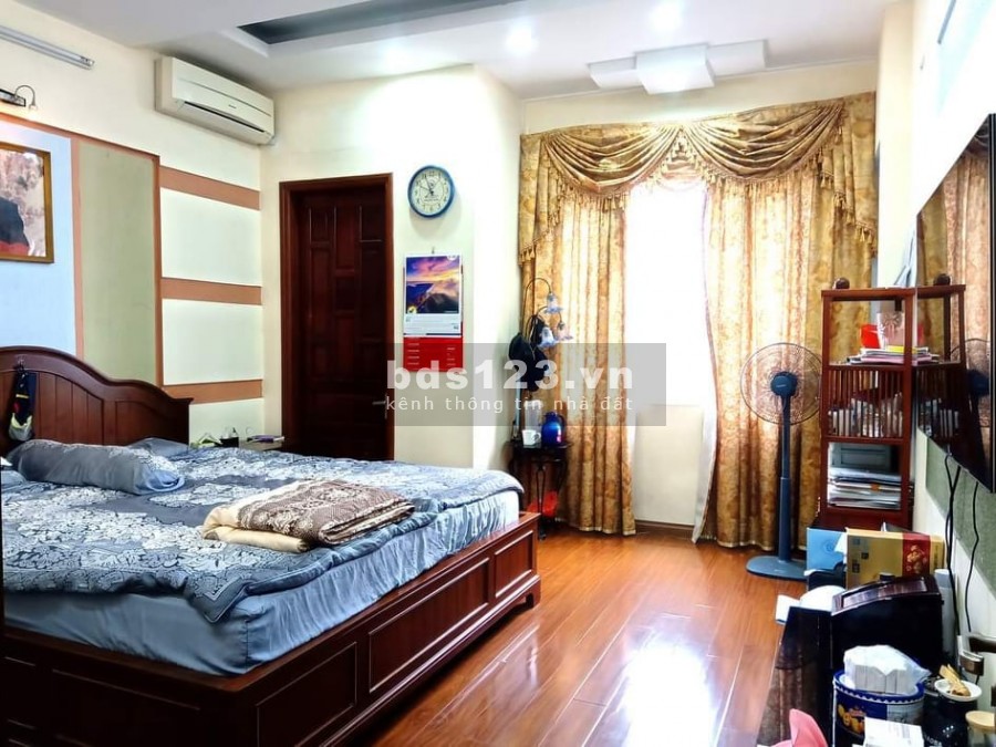 Bán nhà Tây Sơn, diện tích sư dụng 32m2, đúc kiên cố 4 tầng bê tông giá bán 2.8 tỷ, lhcc