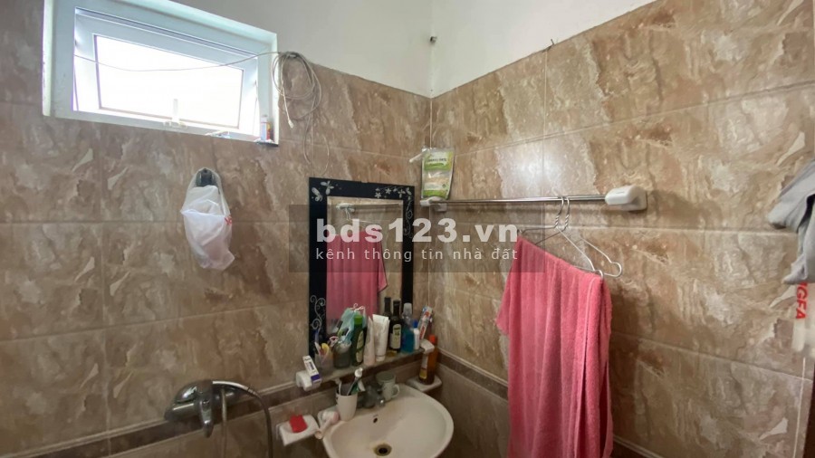 Bán Nhà Lĩnh Nam Diện Tích 50m2 , Mặt Tiền 8m Ô Tô Tải ,Mặt Tiền 8m, Giá 3.75 Tỷ.