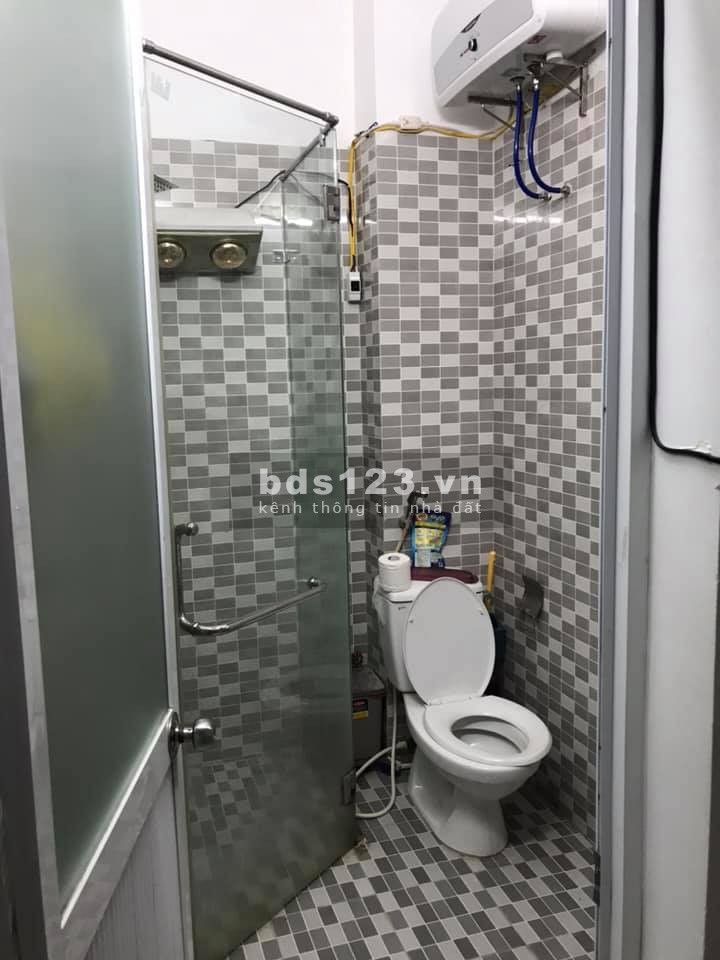 Bán nhà chính chủ chưa qua đầu tư đường Phương Lưu - Hải An, diện tích 35m2, sổ sẵn