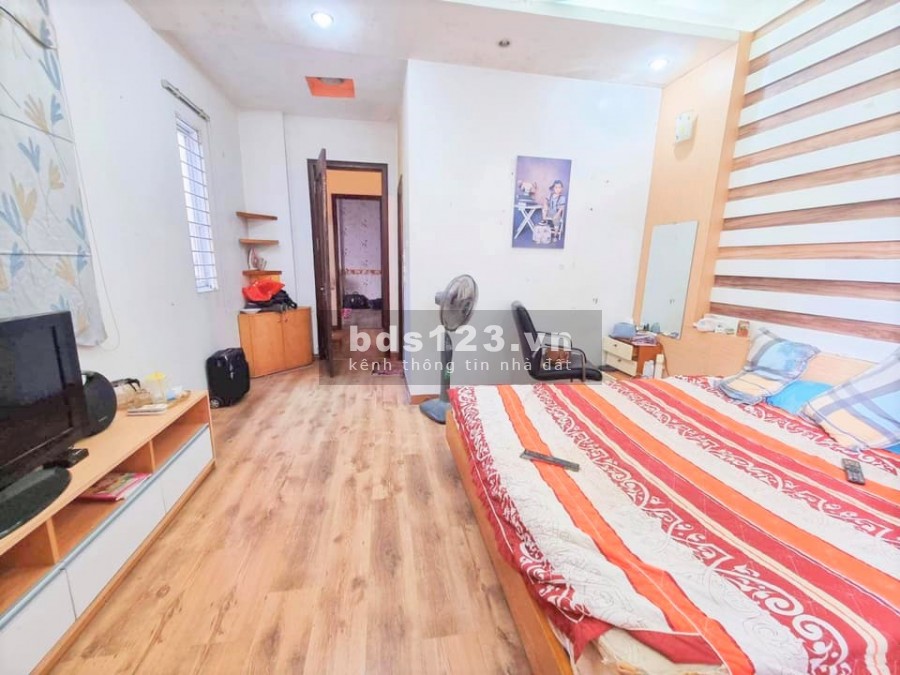 Bán Nhà Phố Xã Đàn diện tích 60m2 lô góc 2 mặt thoáng 50m ra mặt phố giá chỉ 3.99 tỷ