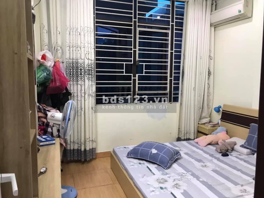 Bán nhà chính chủ chưa qua đầu tư đường Phương Lưu - Hải An, diện tích 35m2, sổ sẵn