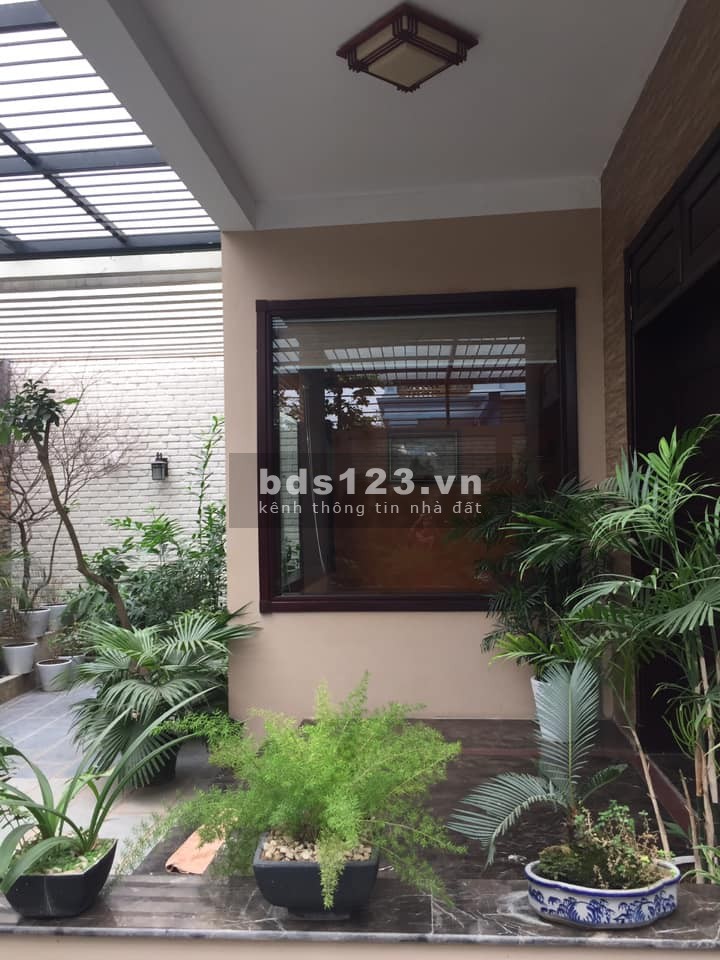 Bán nhà mặt phố Trương Định 105tr/m2 rẻ như trong ngõ, vừa ở vừa kinh doanh