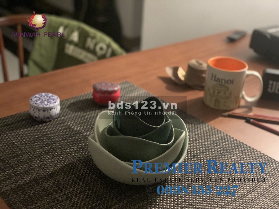 Cho Thuê căn hộ chính chủ tầng cao, yên tĩnh, có sẵn đồ dùng 2 Phòng Ngủ dự án Sunwah Pearl