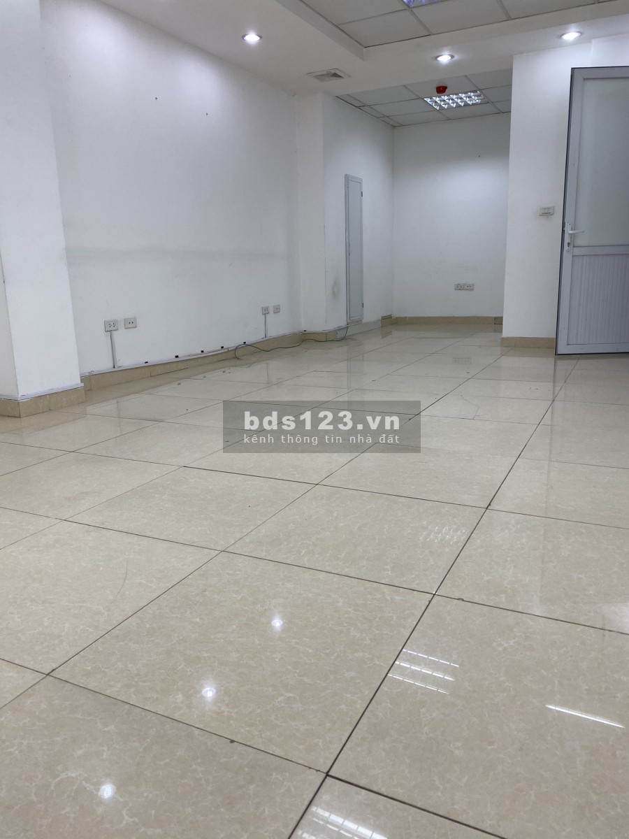 Cho thuê văn phòng Quán Thánh, Ba Đình chỉ với 11.5tr 45-80m2 LH: 0337004849