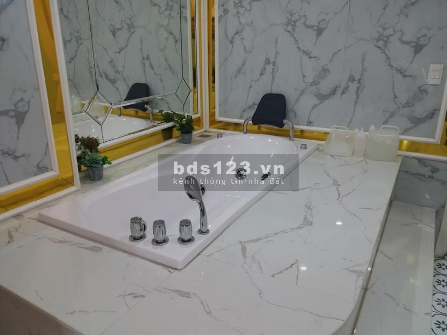 Bán nhà MP Thái Hà- Đống Đa diện tích 130m, 6 tầng thang máy, vỉa hè 4m giá bán 38 tỷ