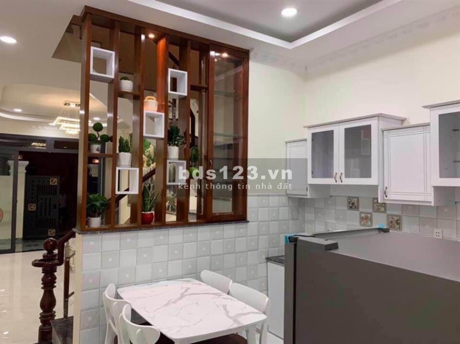 Nhà 4 phòng ngủ mới đẹp, hẻm xe hơi đường Lý Thường Kiệt, Quận 10, giá bán 8 tỷ