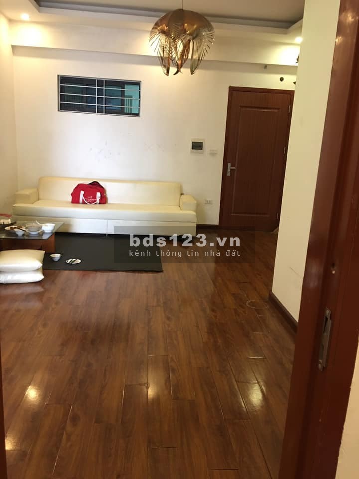 Cần bán gấp nhà ngõ 272 Trần Khát Chân giá 3 tỷ, diện tích sử dụng 30m2, 4 tầng, ở luôn