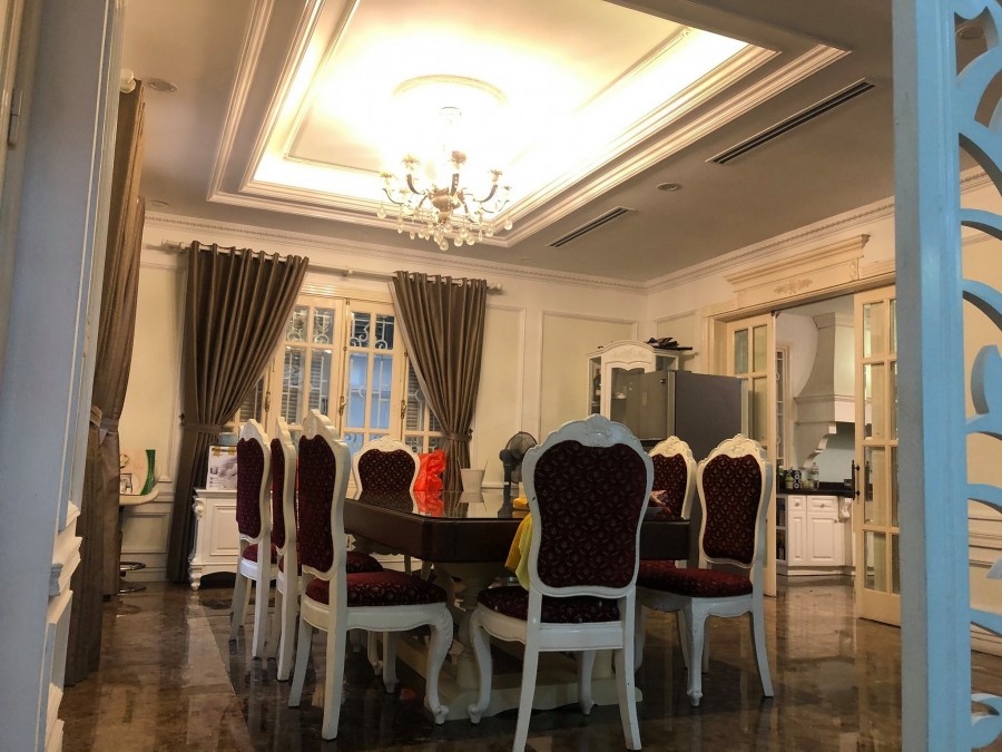 Bán biệt thự N03B khu đô thị Sài Đồng diện tích 300m2 4 tầng mặt tiền 26m lô góc 35 tỷ