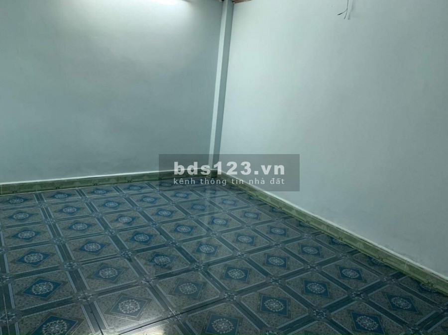 Bán nhà cấp 4 đường Phạm Văn Bạch, diện tích sử dụng giá chỉ 4.9 tỷ tiện ích đầy đủ