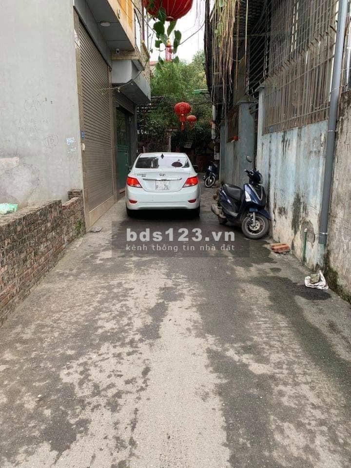 Bán mảnh đát thổ Đại Mỗ phân lô ô tô vào nhà giá bán 2.69 tỷ vị trí đắc địa, khu dân trí
