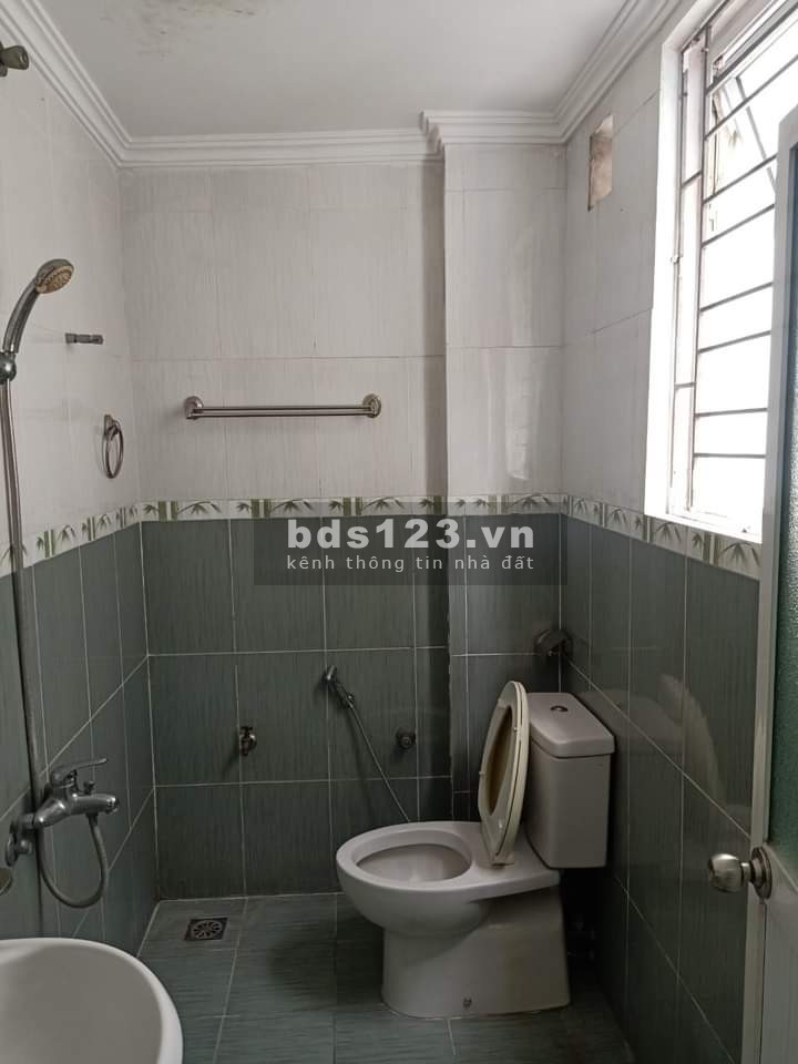 Bán nhà nguyên căn ngõ 87 Yên Xá Thanh Trì, diện tích 32m2, 4 tầng đúc, mt 4.5m giá 3.1 tỷ