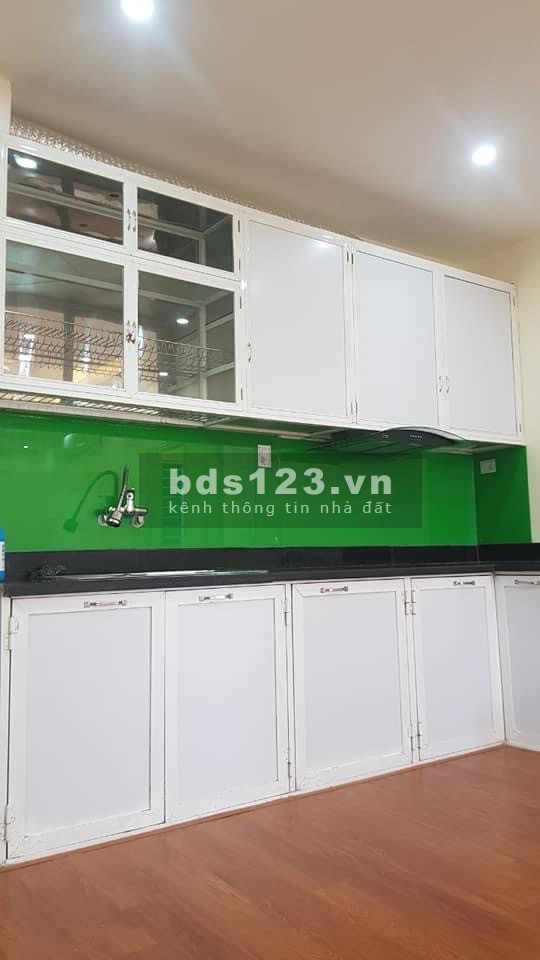 Bán căn hộ chung cư Trương Định, tiện ích đầy đủ diện tích 97m2, giá nhỉnh 2 tỷ, số sẵn