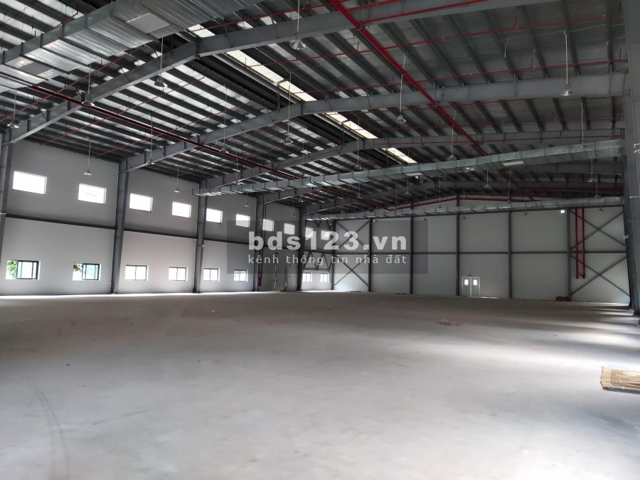 Cho thuê kho nhà xưởng DT 2000m2 3800m2 5000m2 tại KCN Ninh Hiệp Gia Lâm, HN. LH: 0968530776