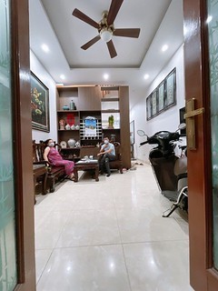 Nhà nguyên căn đẹp khu dân trí hẻm 1 sẹc 4.5m x 10m 2 lầu đúc đường Nơ Trang Long