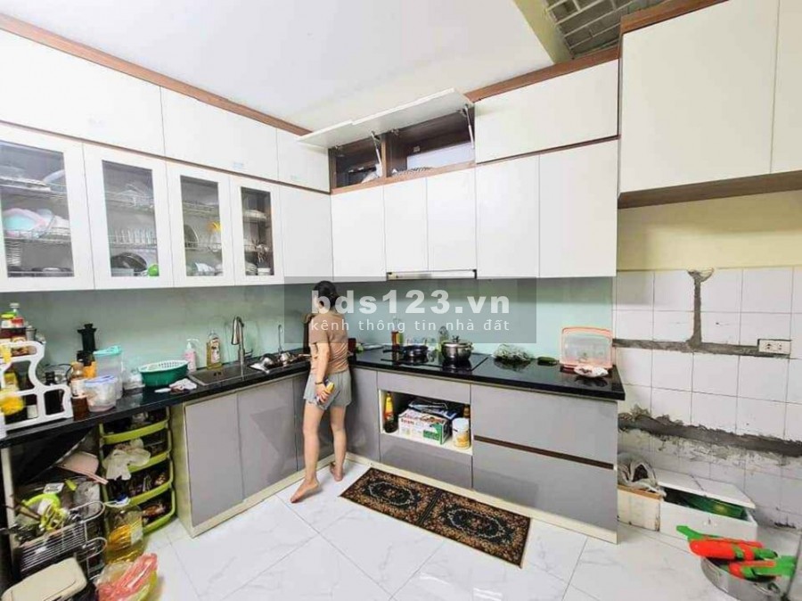 Bán nhà Lê Trọng Tấn Thanh Xuân, ngõ ô tô dt 36m2,5 tầng mặt tiền 5m, giá 3.69 tỷ