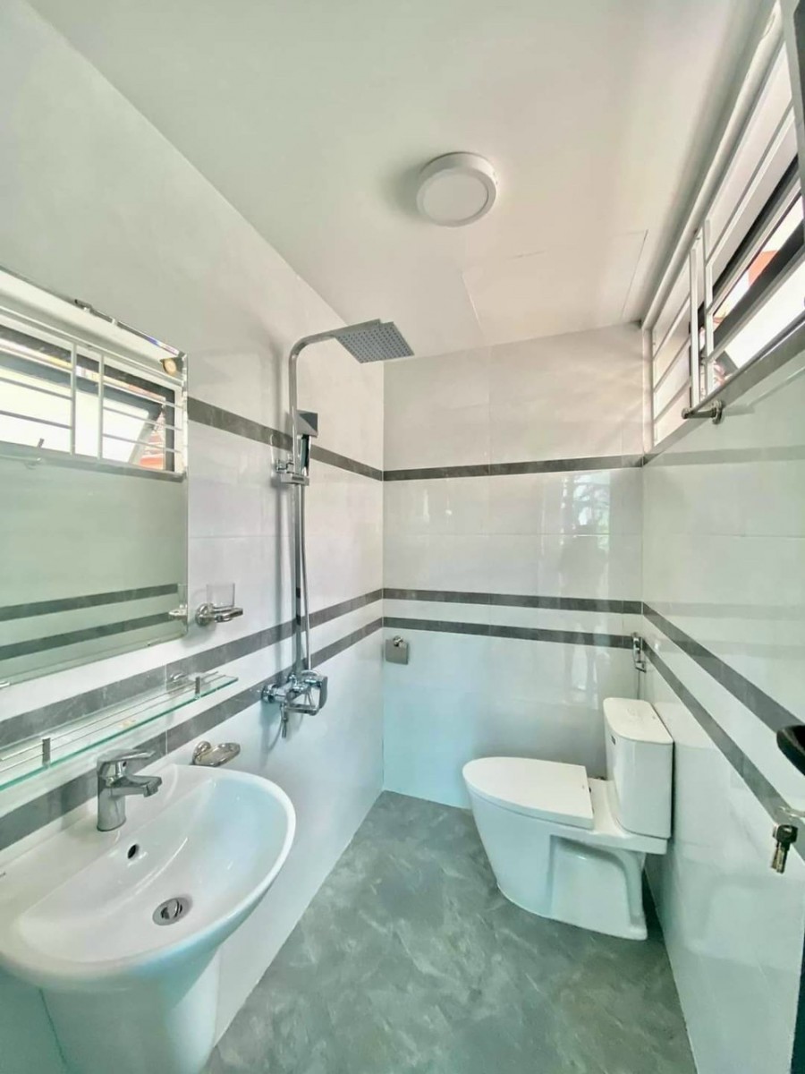 Bán nhà hiếm Tôn Thát Tùng trung tâm Quận Đống Đa, siêu đẹp dt 70m2, giá bán 7.7 tỷ