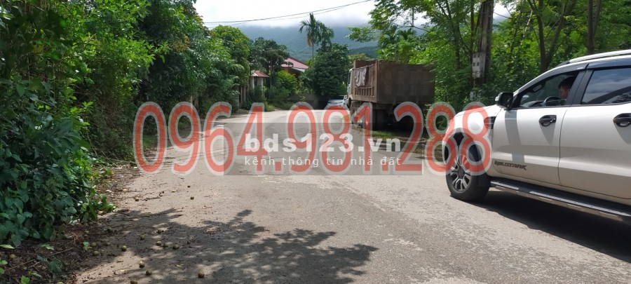 Bán đất nghỉ dưỡng tại Hòa Lạc - Sát suối, View cánh đồng giá bán 5.5 triệu/m2 sổ sẵn