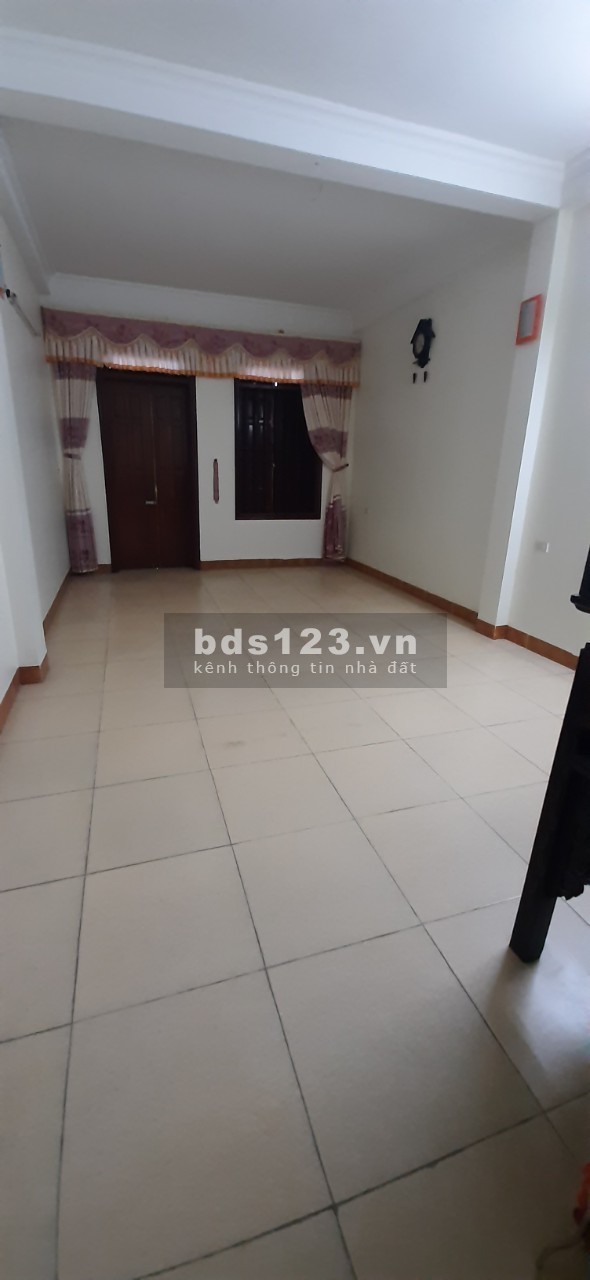 Cần Bán Gấp Nhà 3 tầng + 1 Tum ( Có Gara) Phúc Thịnh Phúc Thành để lại toàn bộ nội thất