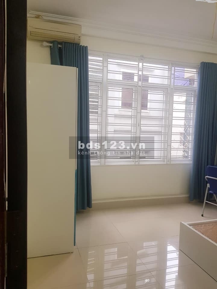 Nhà đẹp 2 thoáng, gần ô tô, 5 tầng 4 ngủ, Đường Láng, Đống Đa, chỉ 3.7 tỷ