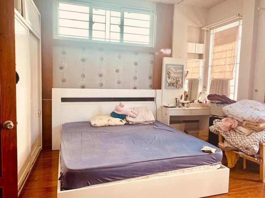 Bán nhà mặt ngõ Lạc Long Quân Cầu Giấy 54Mx6T 11 tỷ 0902224679