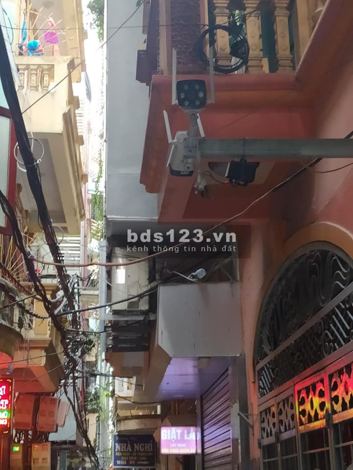 Bán nhà ngõ phố Đào Tấn Quận Ba Đình ngõ thông ô tô đỗ cửa kinh doanh, lh 0976969658