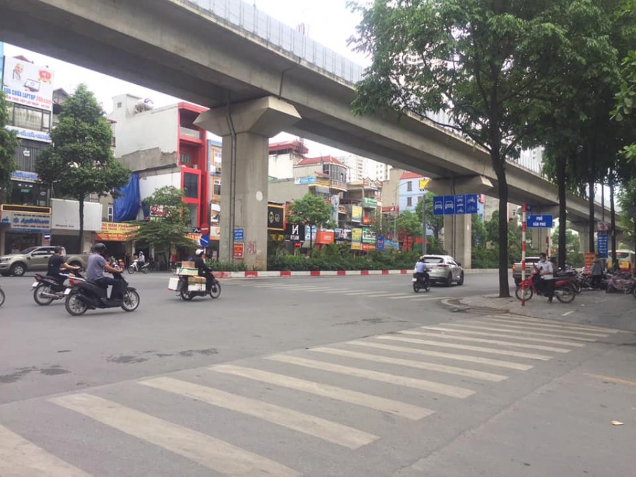 Giảm giá, Nhà mặt phố Trần Đăng Ninh, Hà Đông, 50 mét, 5 tầng, chỉ 7,8 tỷ, Ô tô, Kinh doanh.